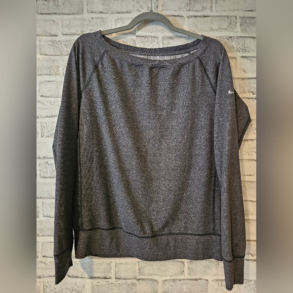 Nike Dri-Fit women's long sleeve, gray scoop neck, light weight, size Medium